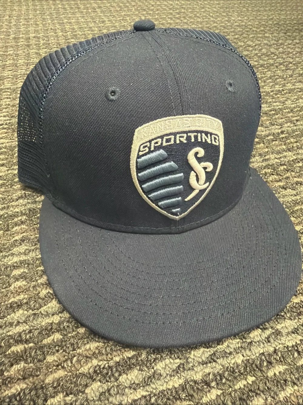 New Era Navy Sporting KC 9FIFTY Mesh Back Snapback OS NWOT